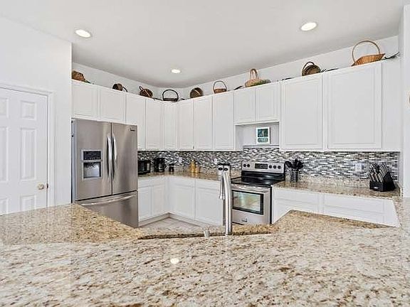 2nd image of 6125 NW Duke Cir