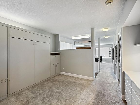 4th image of 220 Lombard St APT 619