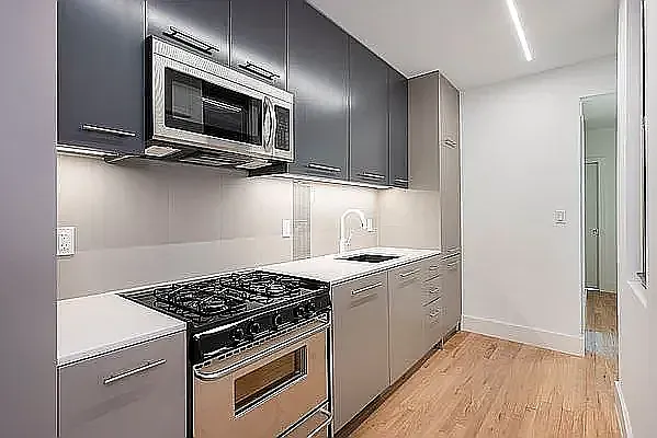 337 East 77th Street — Photo 3