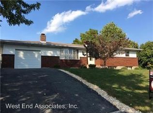 835 E Lynnwood St, Allentown, PA 18103