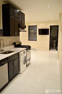 Rented by Oxford Property Group | media 12