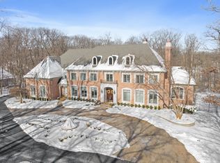 34W226 Country Club Rd, Wayne, IL 60184