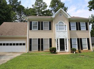 1944 Hunt Crossing Ct, Lawrenceville, GA 30043