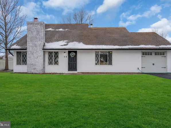 14 Wyndmere Rd, Marlton, NJ 08053