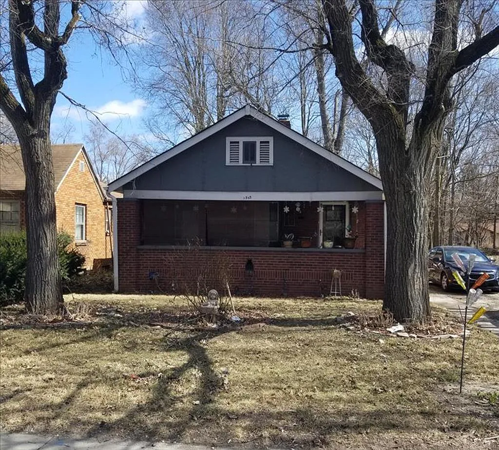 3565 N Keystone Ave photo 1