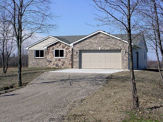 Paved, Dead-End Road with Natural Gas
