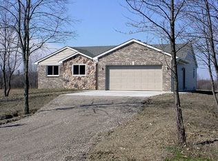 35705 Pratt Rd, Memphis, MI 48041