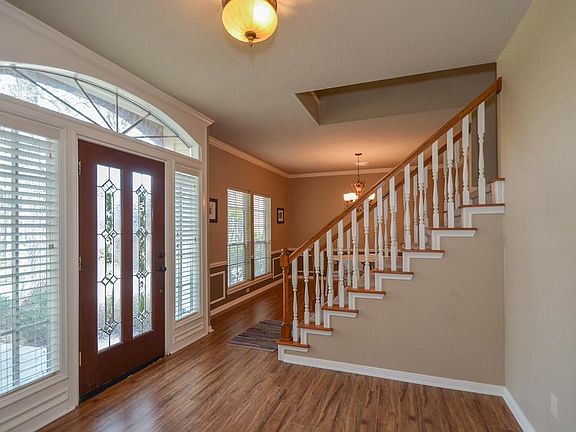 4th image of 38 Bradford Cir