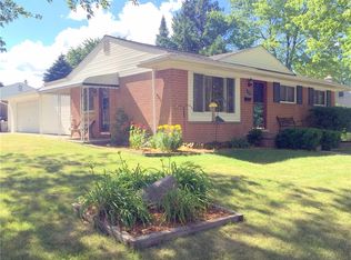 523 Miller Ave, Rochester, MI 48307