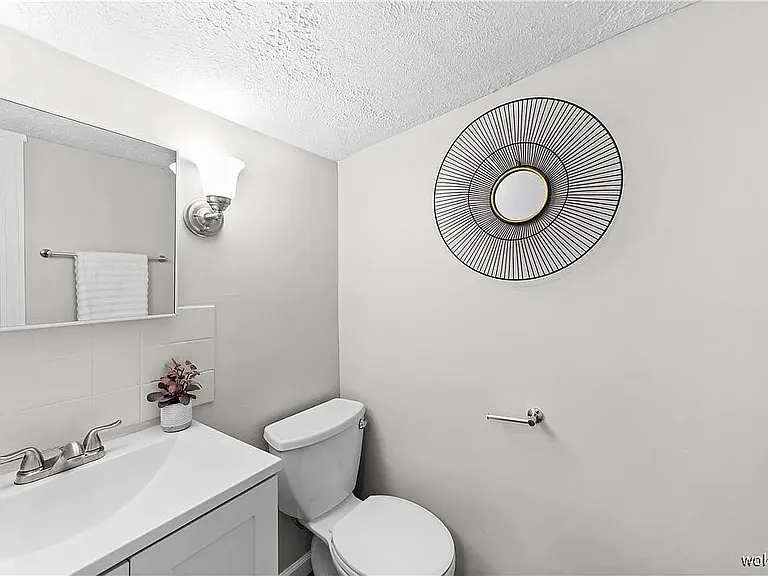 7686 Pinehurst Dr #1 — Photo 7