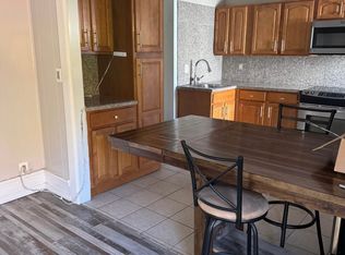 3 Battey Ave APT 2, Coventry, RI 02816