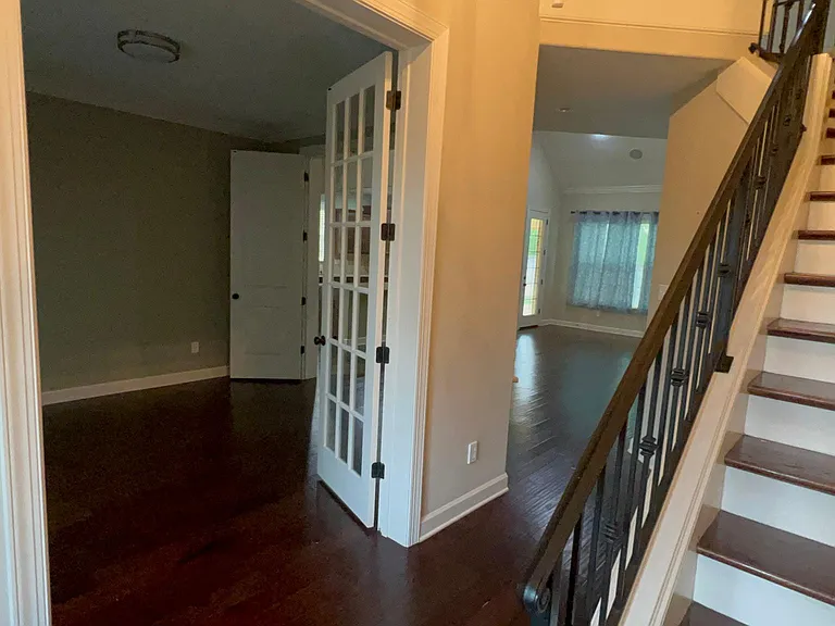 1229 Grainfield Cv — Photo 3