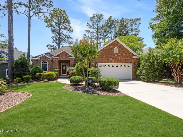 122 Belmont Court, Southern Pines, NC 28387