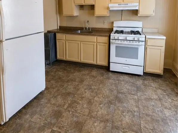124 Nassau St, Trenton, NJ 08638