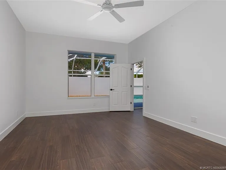 2198 SW Mayflower Dr — Photo 22