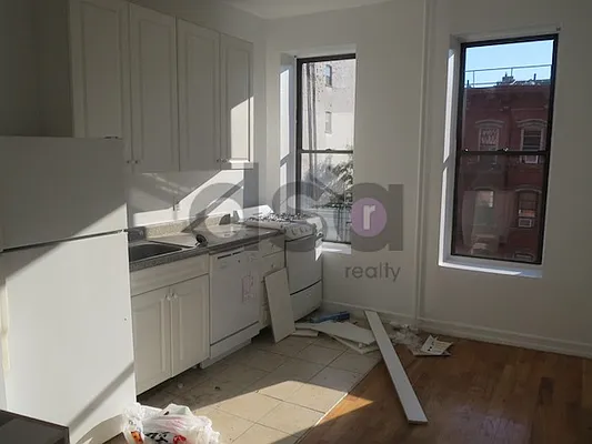 Rented by DSA Realty | media 53