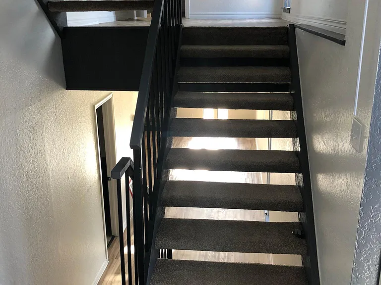 6126 S Lakewood Ave — Photo 4