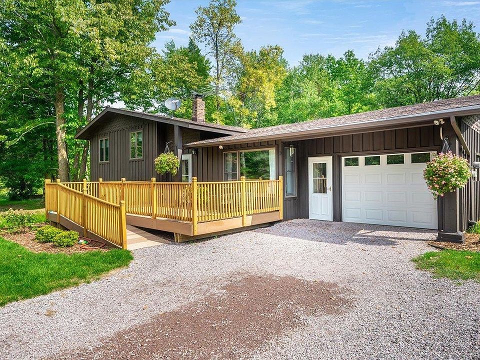 6568 S County Road B, South Range, WI 54874 Zillow