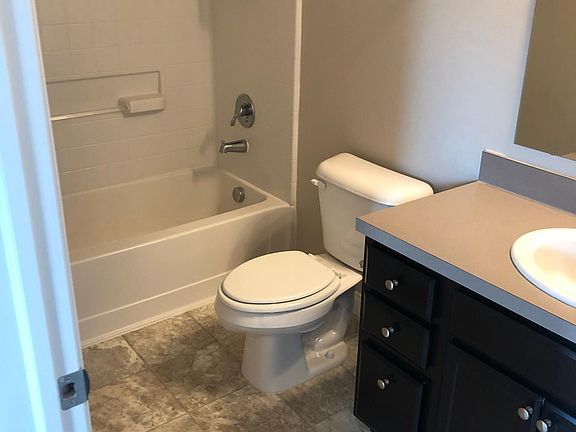 3rd image of 9178 Stonemoor Pl