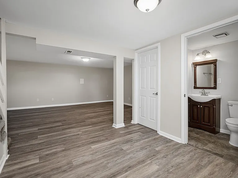 617 S Duchesne Dr — Photo 23