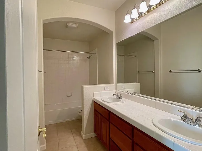 upstairs full bath