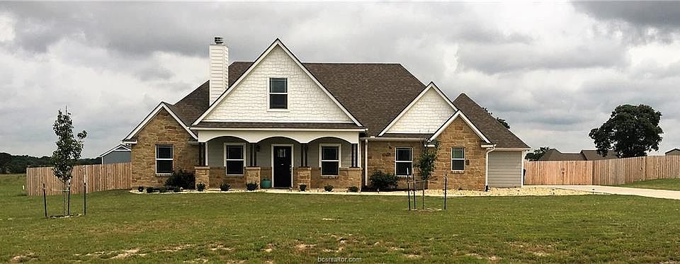 1st image of 1012 Mimosa Ln