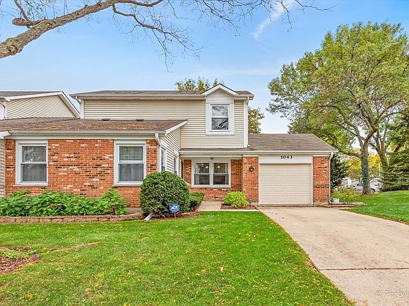 4th image of 1043 Colony Lake Dr