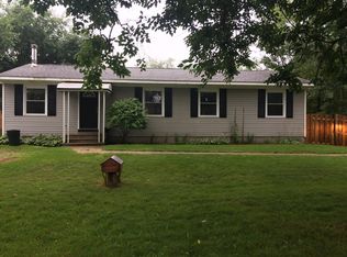 2850 Jackson Blvd, Highland, MI