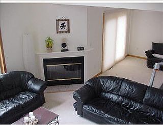 4th image of 410 White Heron Cir