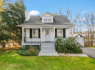 105 Brookside Farms Rd, Newburgh, NY 12550