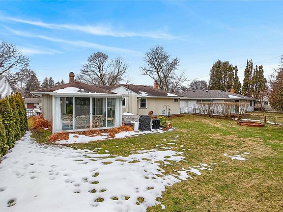 5th image of 80 Ripplewood Dr