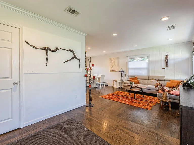 326 Brookside Ave — Photo 6