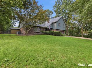 247 Trickovic Ln, Battle Creek, MI 49014