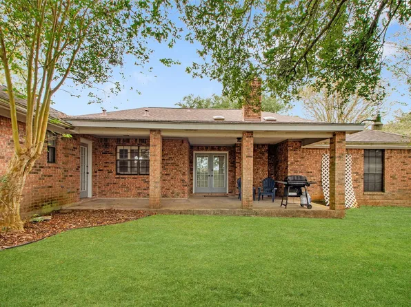 3406 Wentletrap Street, Bay City, TX 77414