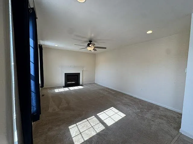 136 Alliance Ct — Photo 16