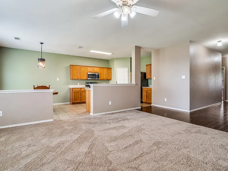 3646 Hawthorne Trl — Photo 8