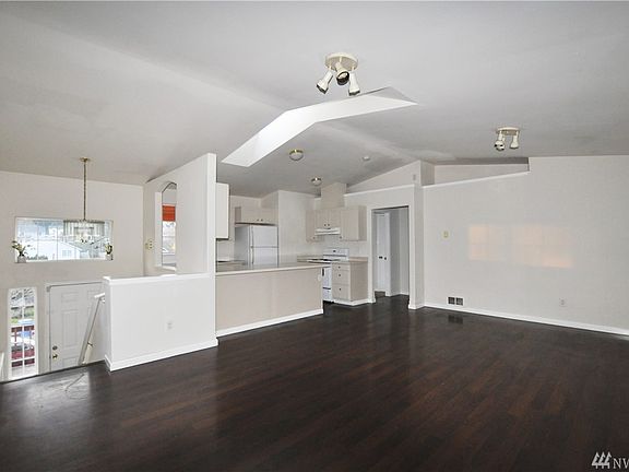 3rd image of 6017 S Gove St
