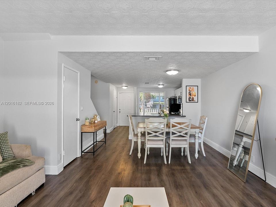 1st image of 2685 NE 15th St