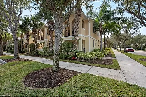 15561 Latitude Dr Photo 1