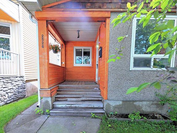 2nd image of 2526 W 16th St SE