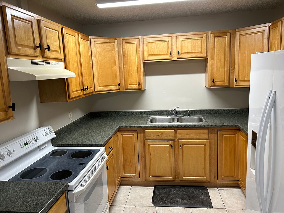 1st image of 2206 18th St
