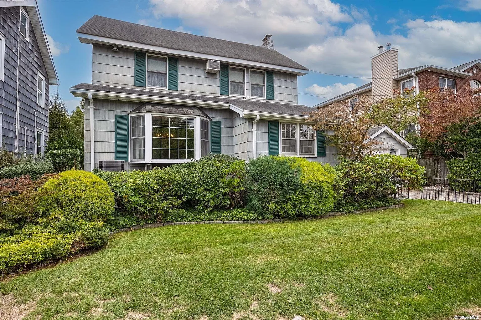 121 Longworth Avenue photo 1