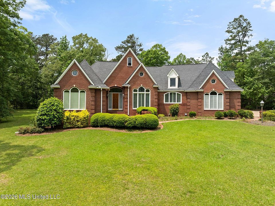1st image of 21 Shady Creek Trl NE