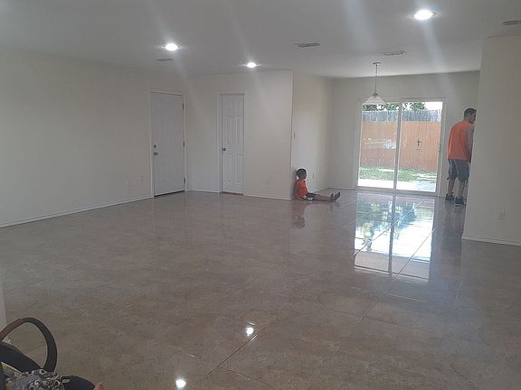 5th image of 1416 Vine Ave