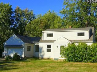 191 Parkway Dr, Eastlake, OH