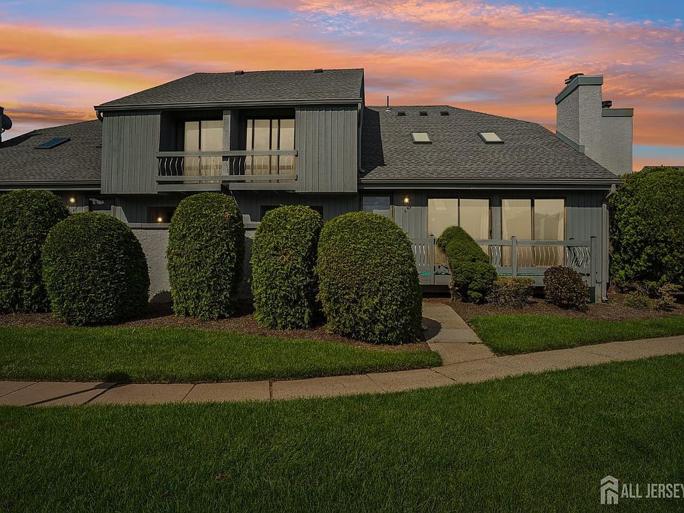 1st image of 47 Linda Ln