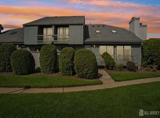 47 Linda Ln, Edison, NJ 08820