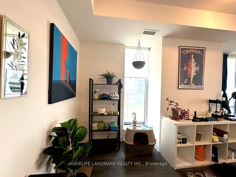 28 Freeland St #1709 — Photo 12
