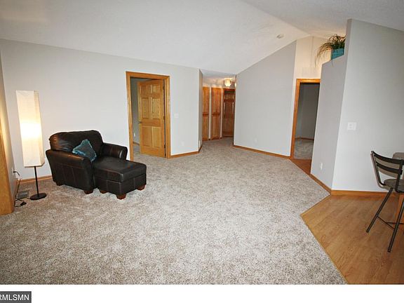 3rd image of 6013 Creekview Ln N