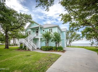 10805 Eagle Nest Rd, Ocean Springs, MS 39564